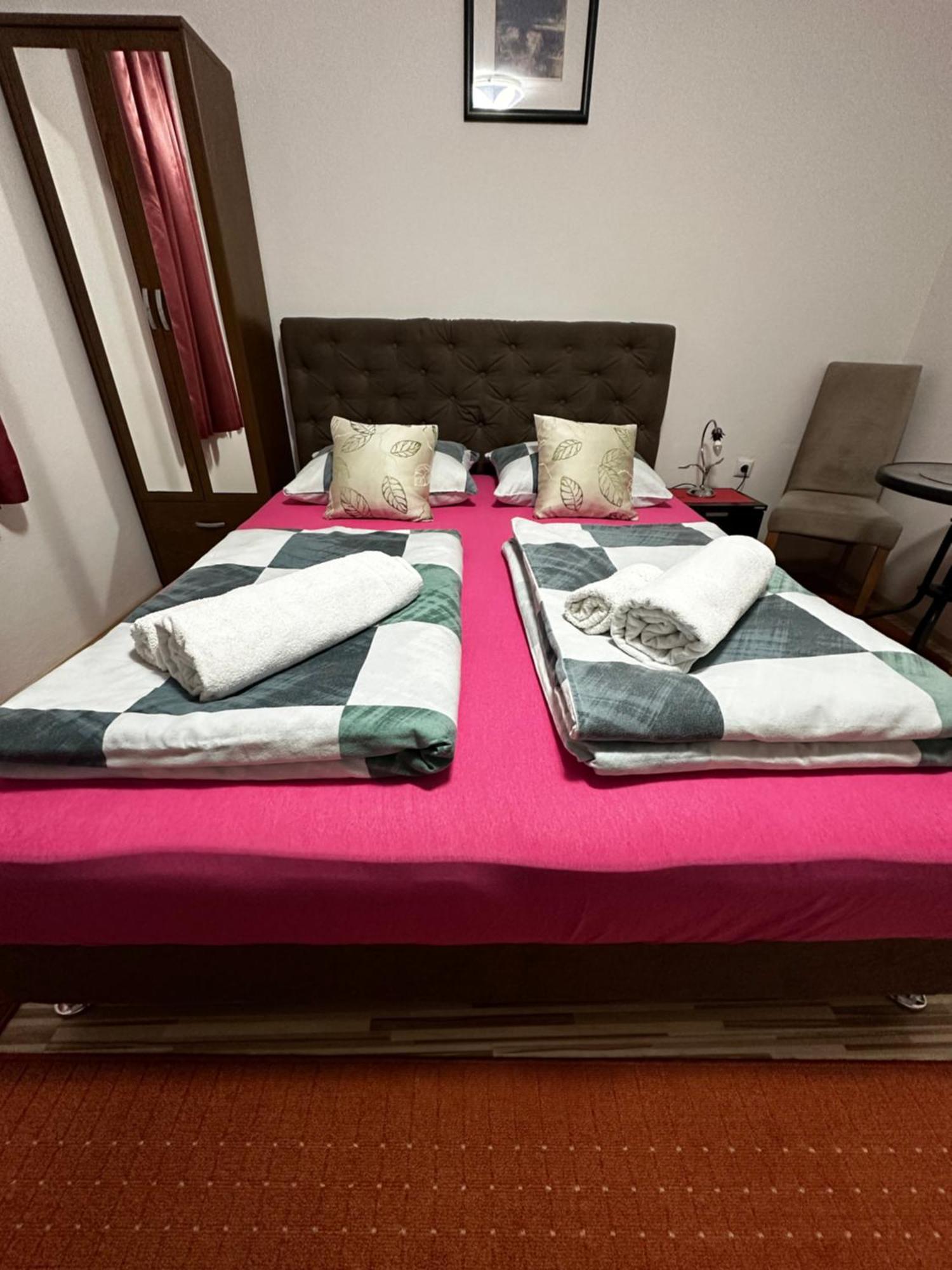 Guest House Nana Mostar Zewnętrze zdjęcie