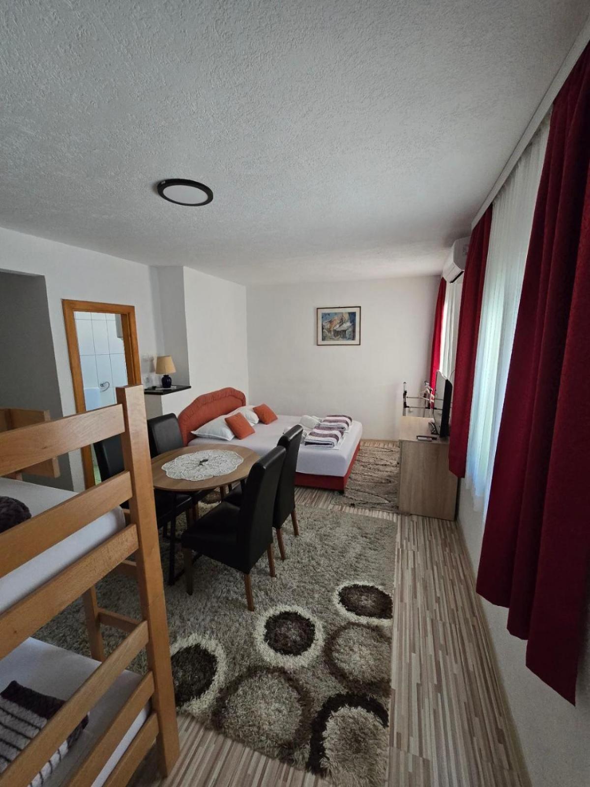 Guest House Nana Mostar Zewnętrze zdjęcie