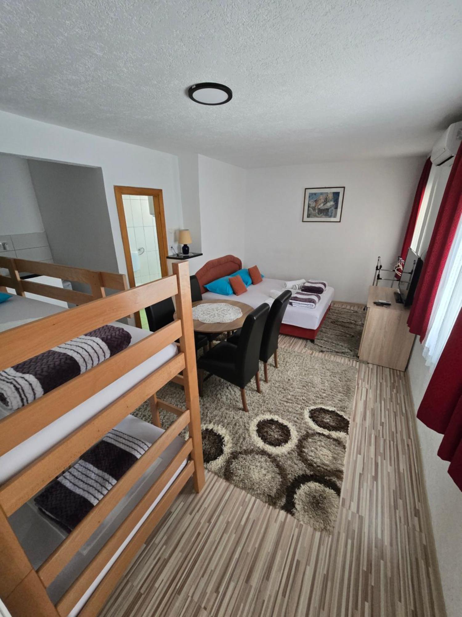Guest House Nana Mostar Zewnętrze zdjęcie